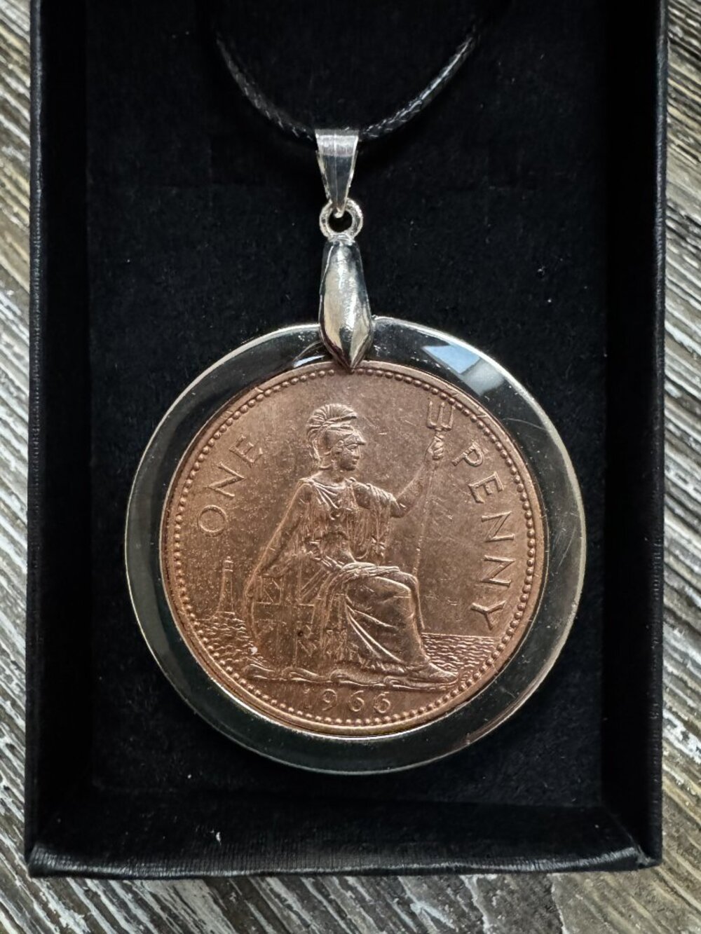 1966 English 1 Penny Coin Pendant, Artisan Vintage Coin Resin Necklace - Picture 10 of 11
